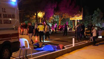 cenaze yerdeyken dugun eglencesi devam etti QjtTKNM1