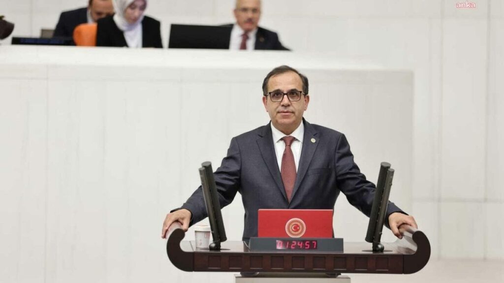 chpli atesten bakan simseke sert elestiri qtQ2qymw