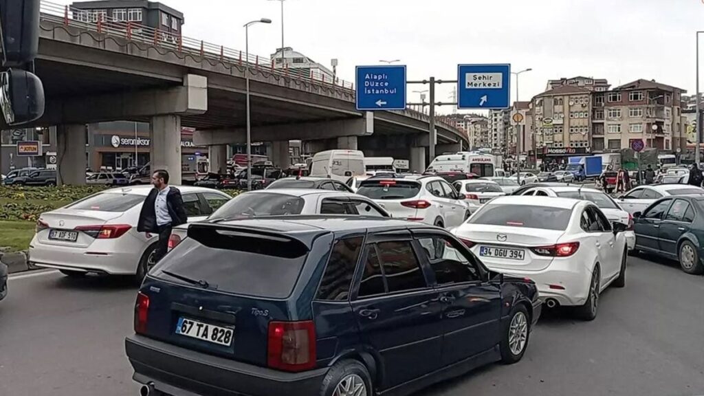 chpli ertugrul devrek yol ayrimi yuku kaldiramiyor caA5Q2QP