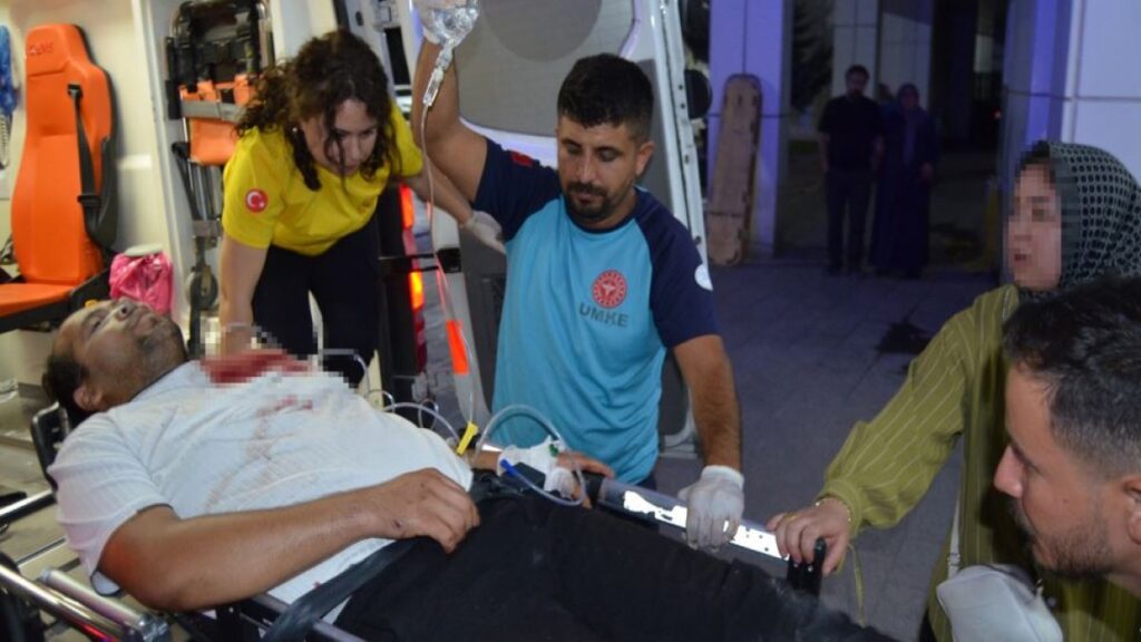 cocuk ablasinin sevgilisini bicakladi ELw1NLAa