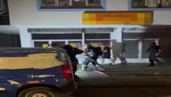 cocuklar yanginin buyumesini engelledi Bl964i6k