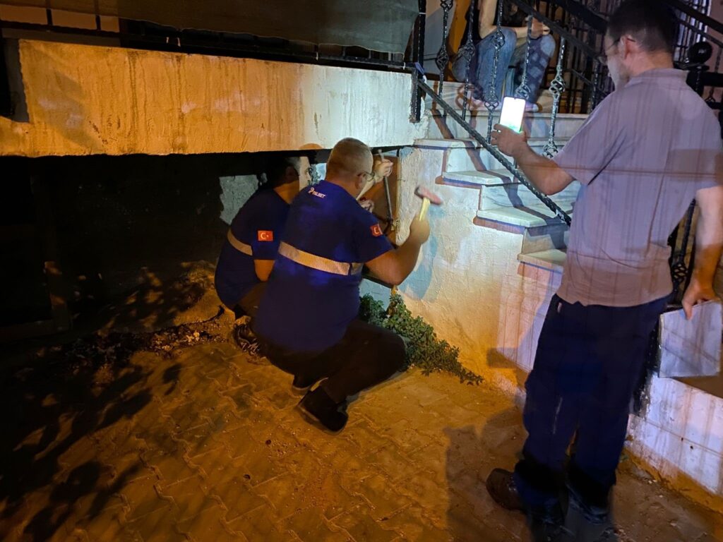 daricada dogal gaz borusu patladi mahalleyi gaz kokusu sardi 3nSAtJNt
