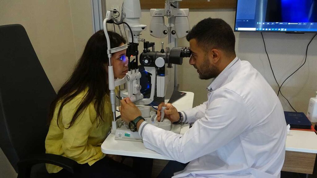 dijital goz yorgunlugu salgina donusuyor hPmASgYE