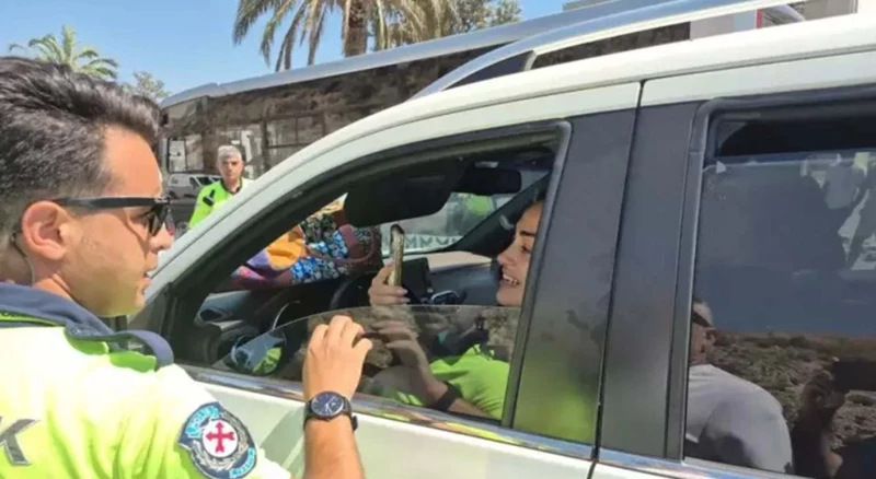 dilan citak sessizligini bozdu polislerin uzerine araba surmustu 1