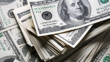 dolar haftaya yukselisle basladi iste dolarda son rakam 18 agustos 2025 kNpWAHUt