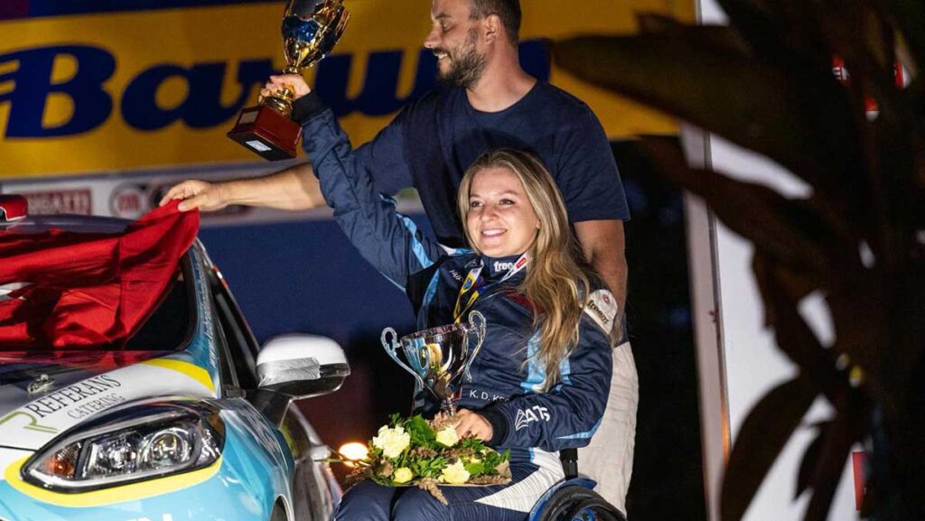 dunyanin tek engelli kadin ralli pilotu gurur yasatti EgPcctvL