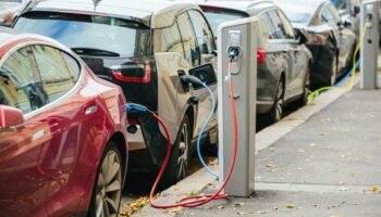 elektrikli arac sarj soket sayisinda yukselis temmuzda yuzde 4 artti CPhcwjcs