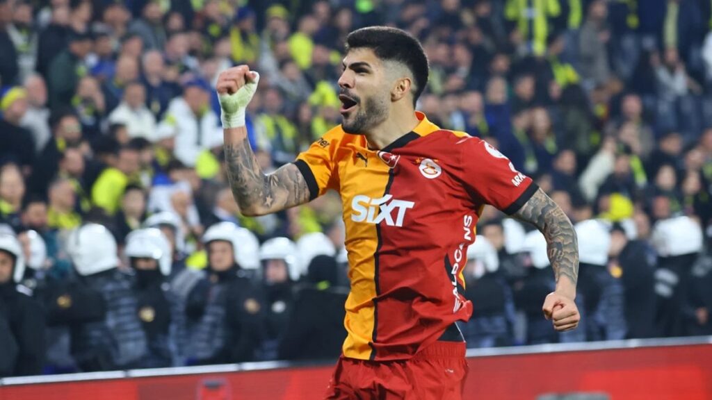 eren elmalidan galatasaray icin buyuk fedakarlik KMhrIXqF