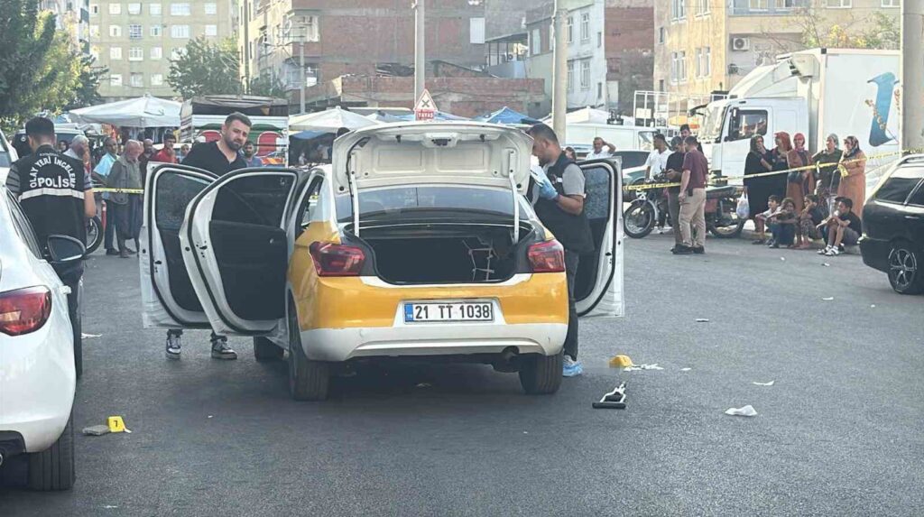 esinden kacmak isteyen kadin silahli saldiriya ugradi 3 yarali fIsjDiOC