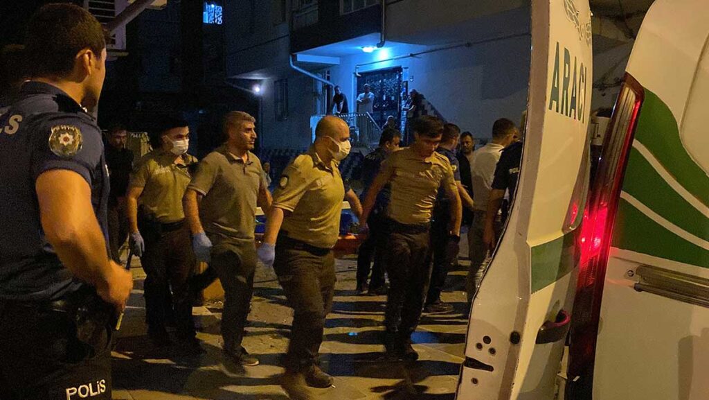 esini tabancayla oldurdu intihar etti 1ARM6cpL