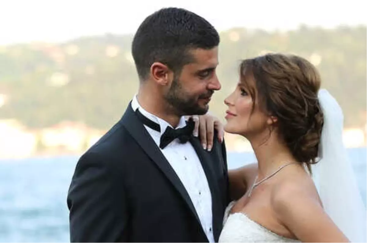 eski esini yildiz cagri atiksoy ile mi aldatti berk oktay jet hizinda aciklamada bulundu POSwqFtr