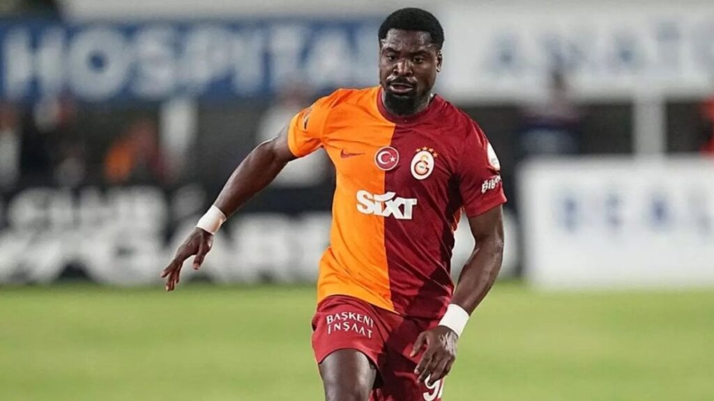 eski galatasarayli hastaneden gelen haberle yikildi lRY7yZbK