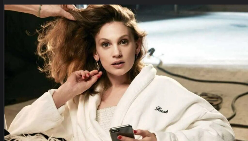 farah zeynep abdullah ilan i ask etti lDSHmFih