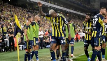 fenerbahce avrupada 290 randevuda U48ERdCO