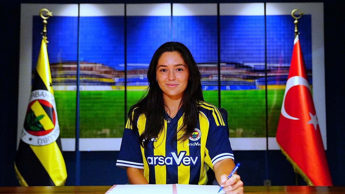 fenerbahce isvecli oyuncuyu renklerine bagladi 0 kg5Bw1pq