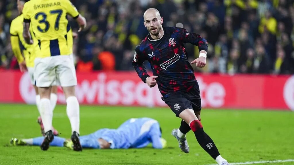 fenerbahce macina damga vurmustu vaclav cerny super lig devi ile anlasti KzsZTstH