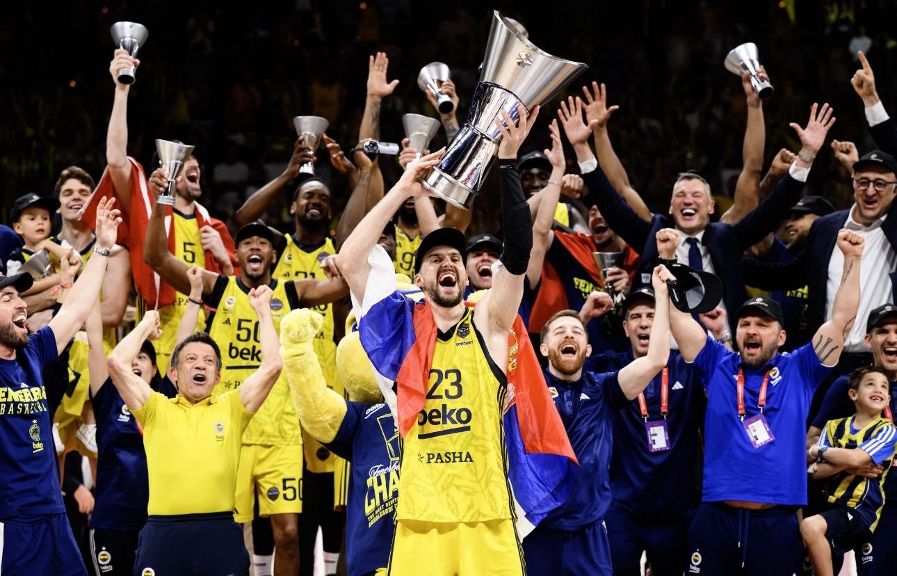 fenerbahceden buyuk surpriz sezon acilisi galatasarayla yapilacak 0