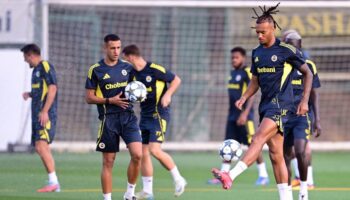 fenerbahcenin benfica maci kamp kadrosu aciklandi V7L8drjw