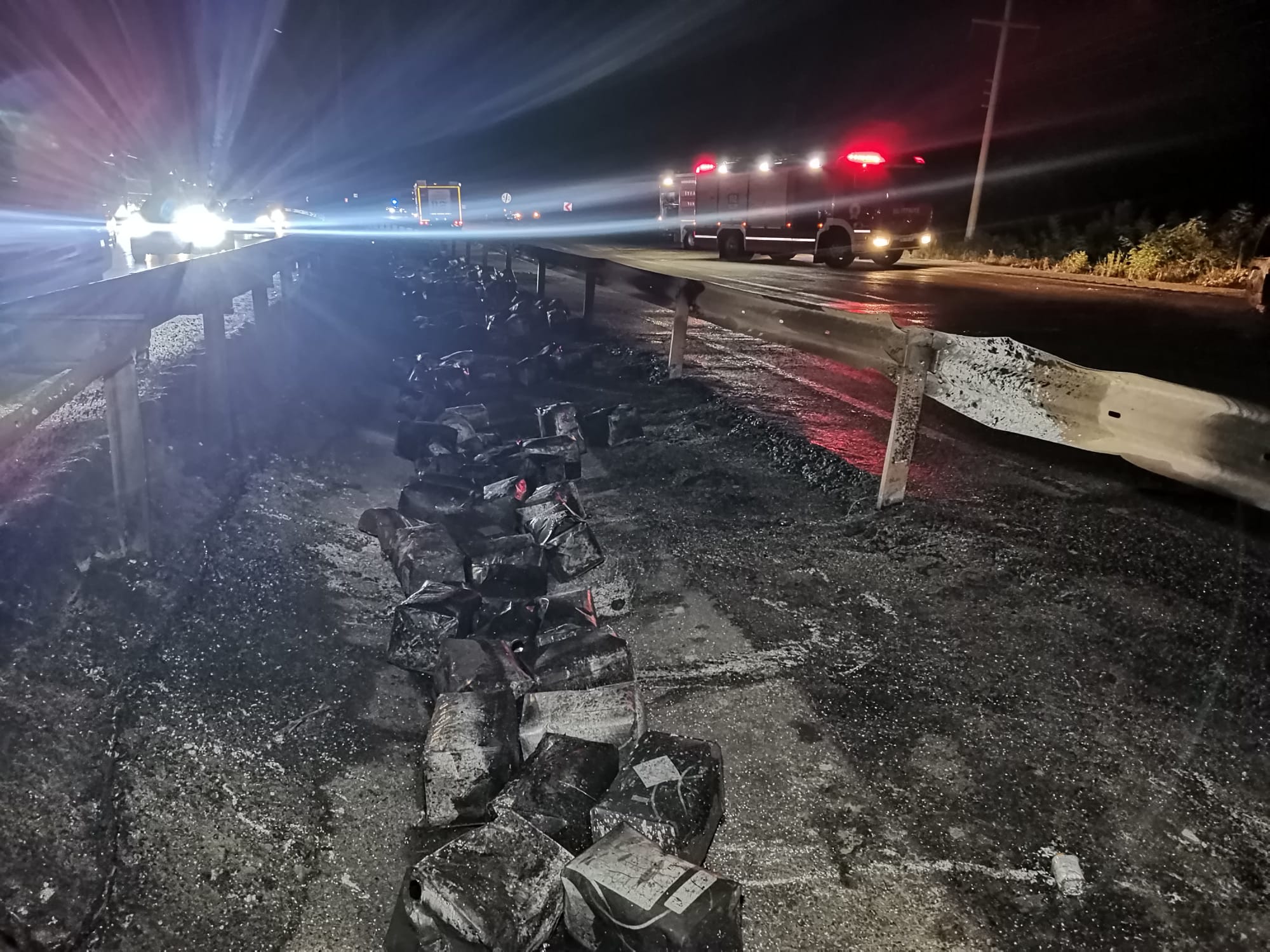film sahnelerini aratmadi samsunda 8 kilometrelik alev zinciri surucu sonunda pes dedi 3 iR4rpAWc