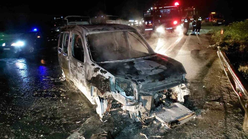 film sahnelerini aratmadi samsunda 8 kilometrelik alev zinciri surucu sonunda pes dedi 8 fDqWUZUU