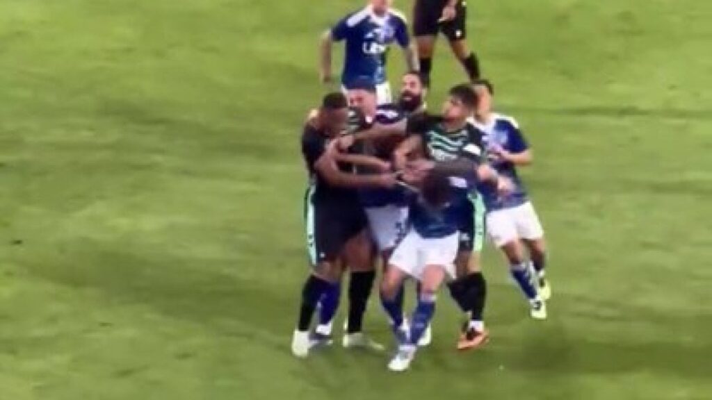 futbol degil boks maci uBURuiEN