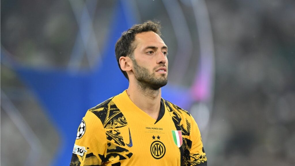 galatasaray hakan calhanoglu icin bir kez daha devreye girdi teklif edilen rakam akillara durgunluk mVNgO5Fj