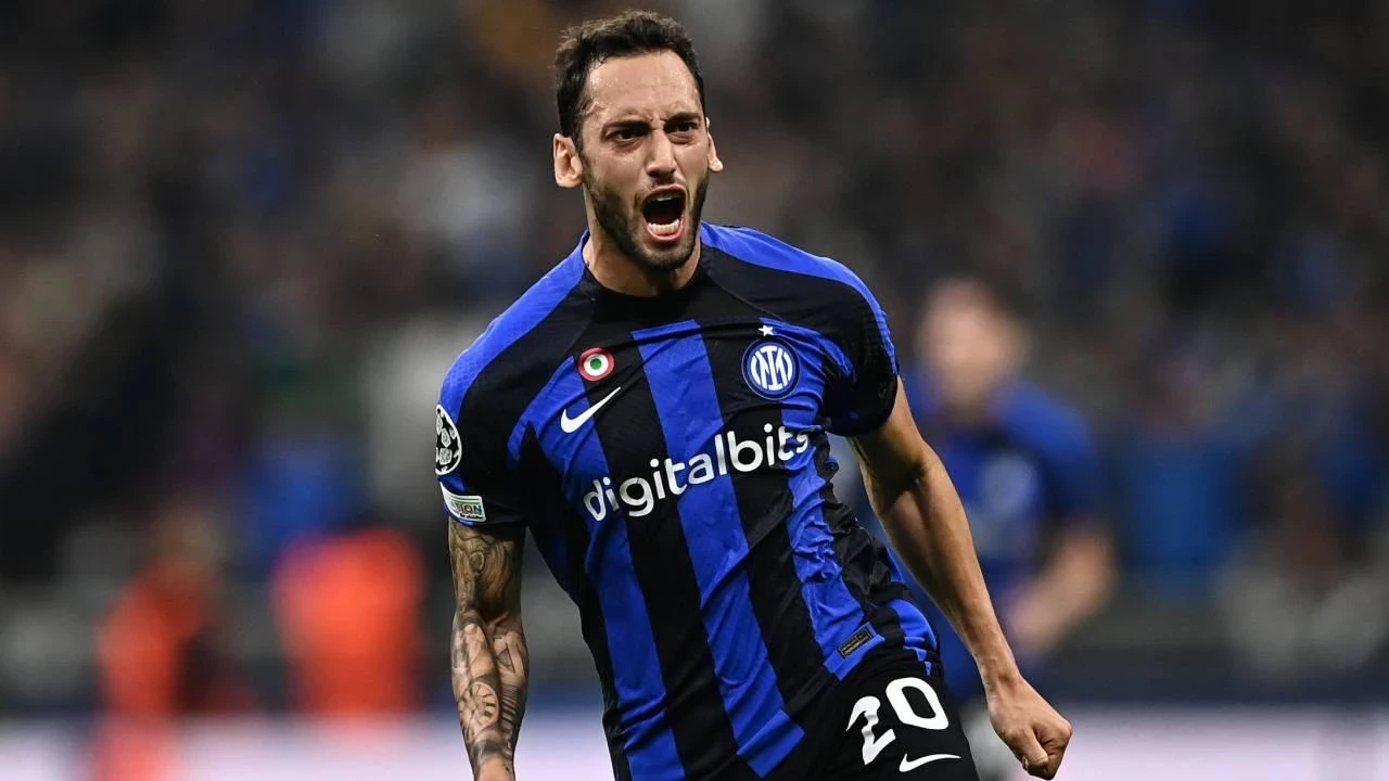 galatasaray hakan calhanoglu icin bir kez daha devreye girdi teklif edilen rakam akillara durgunluk vck2G8tK