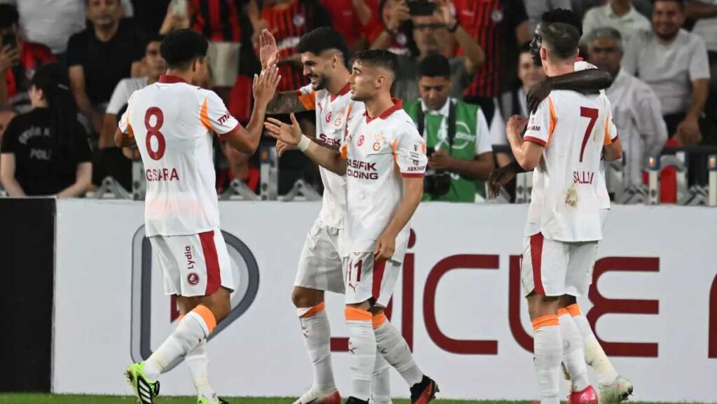 galatasaray ve karagumruk muhtemel 11leri belli oldu icardi ve osimhen KYUt4CEz