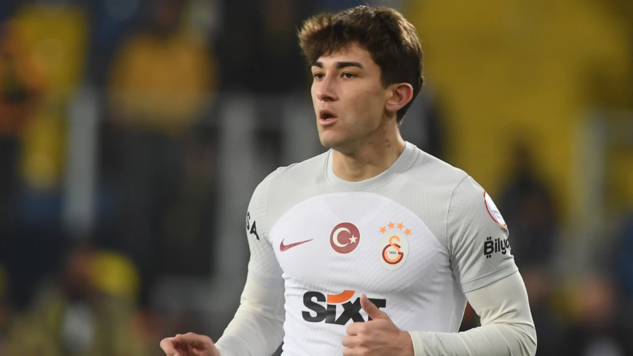 galatasarayda flas ayrilik duyanlar kulaklarina inamamadi 1 lig ekibine imza atti 1 krVzGkqS