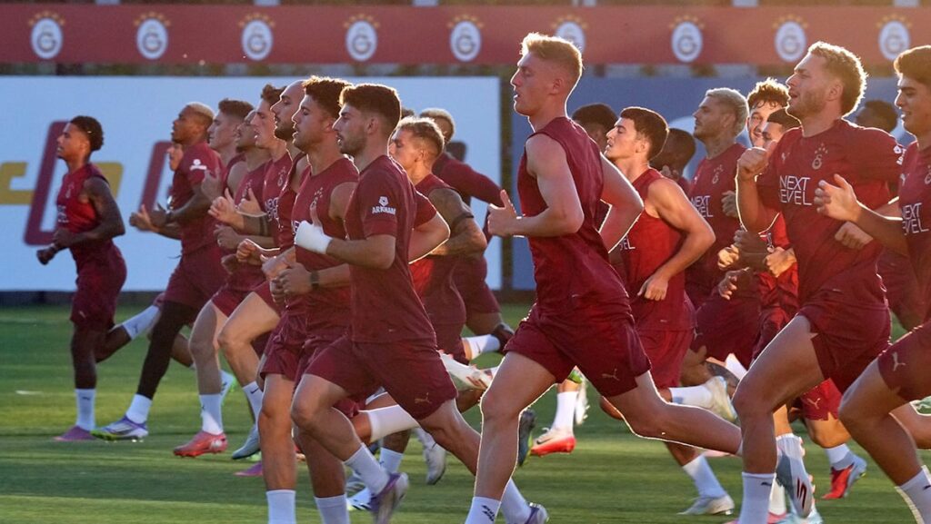 galatasarayda karagumruk mesaisi suruyor 6rJ17XS8