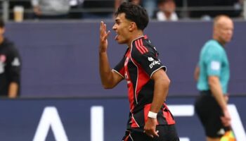 galatasarayin rakibi eintracht frankfurt can uzun ile 2de 2 yapti iUipUgk3