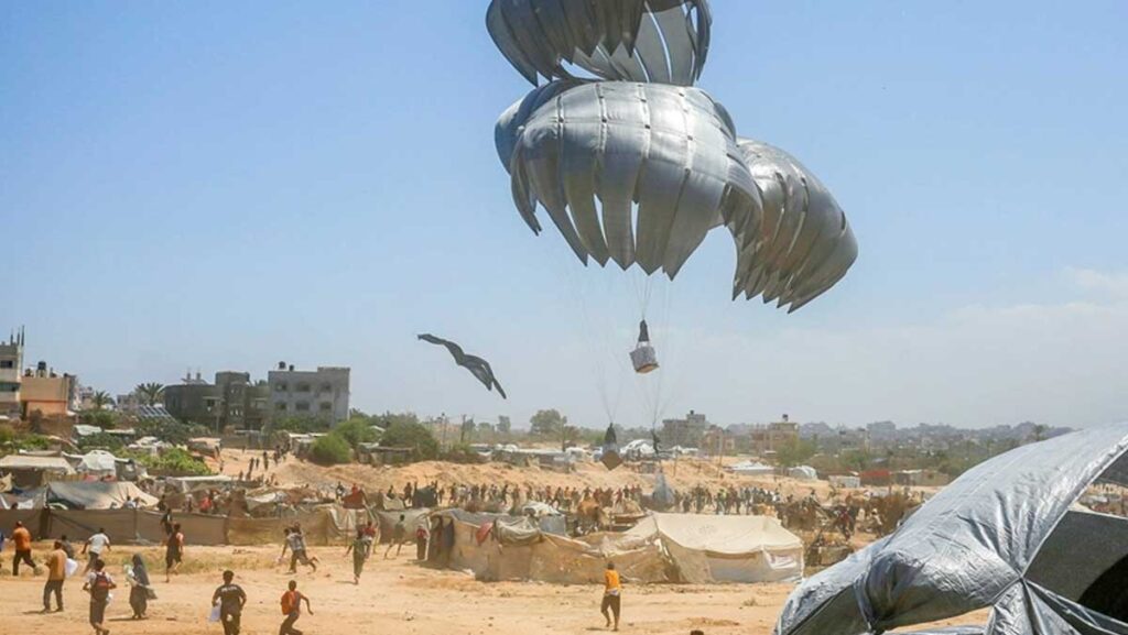 gazzede yardim paketleri yine bir cocugu oldurdu DxIe86hI