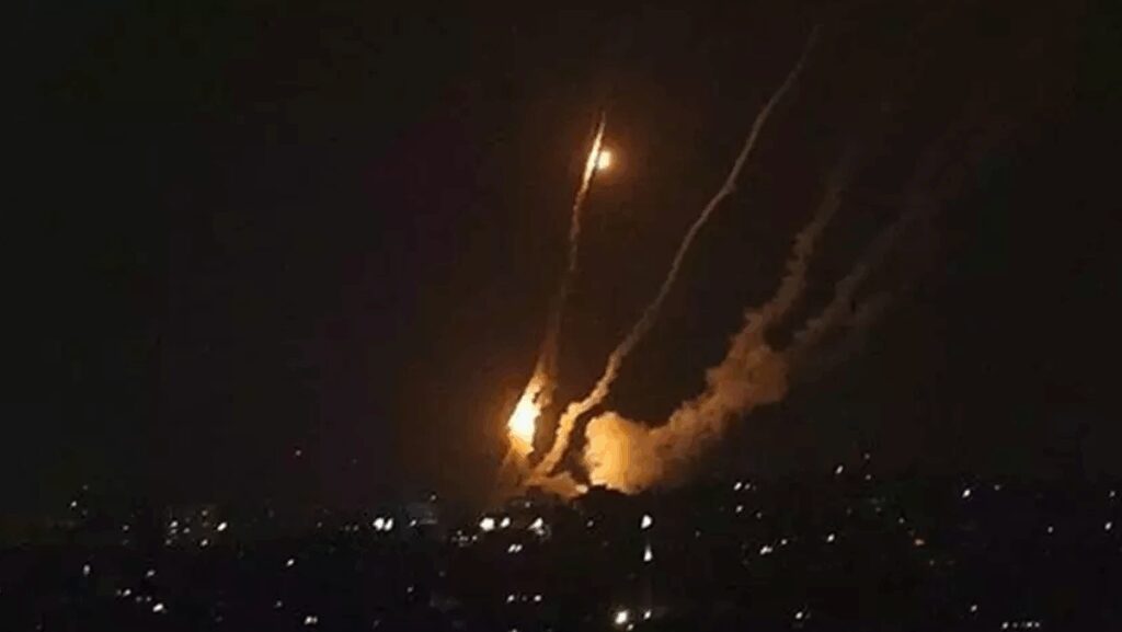 husiler israilde 3 noktayi hedef aldi mIzHxc2C