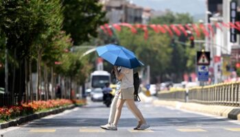 ic ve dogu kesimlerde yuksek sicaklik bugun hava nasil 17 agustos 2025 ZJK6BUqN