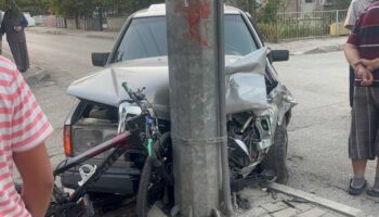 iki otomobil carpisti yoldan gecen cocuk yaralandi cp9ikkB1