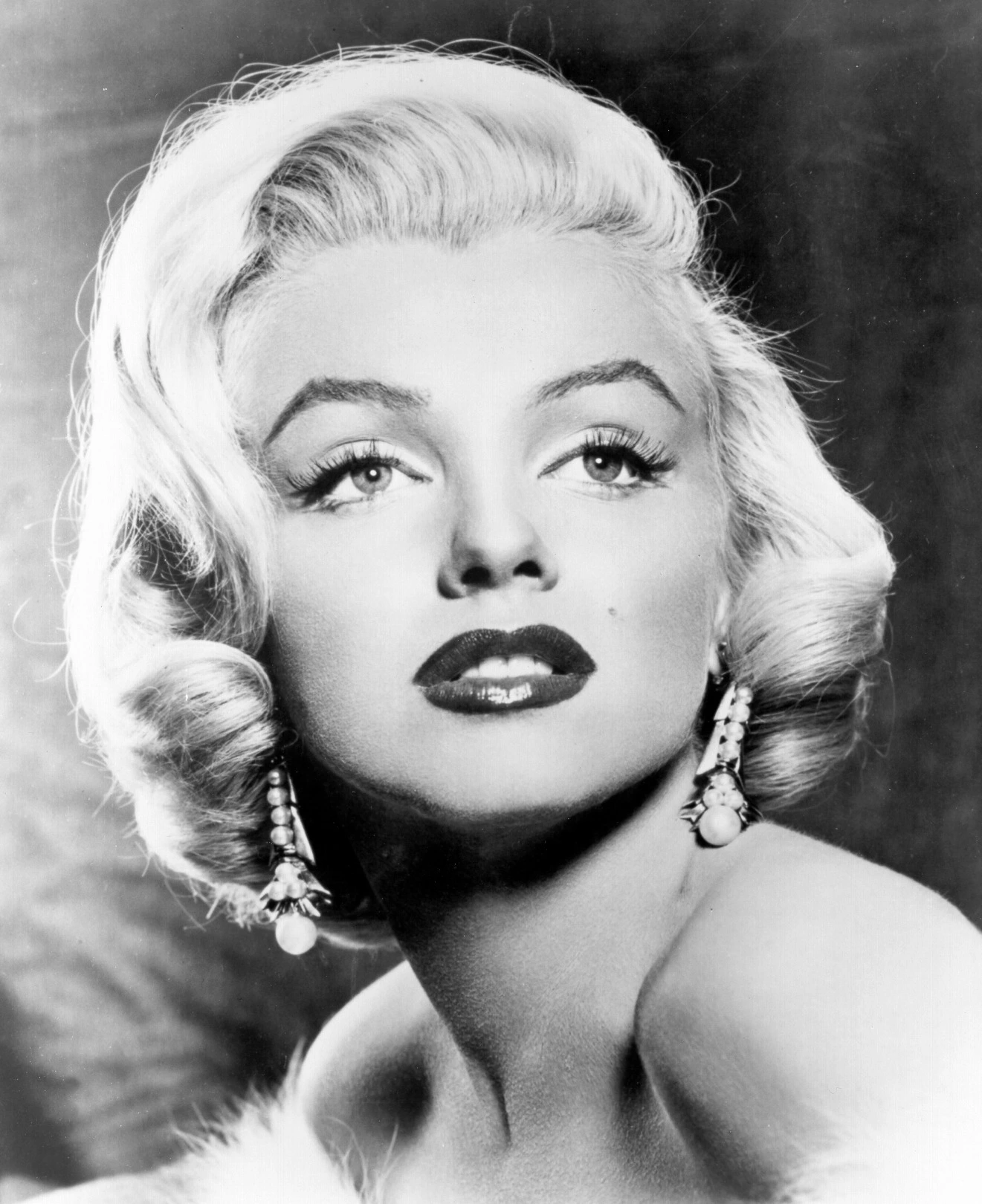 intihar mi degil mi marilyn monroenun olumundeki sir perdesi aralaniyor mu adli tabip E3qtHvld