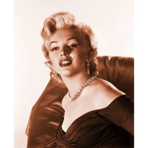 intihar mi degil mi marilyn monroenun olumundeki sir perdesi aralaniyor mu adli tabip