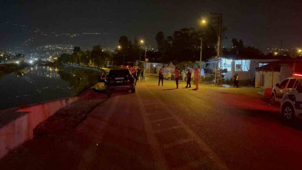 iskenderunda sokak ortasinda silahli pusu 0 wkyghcqu