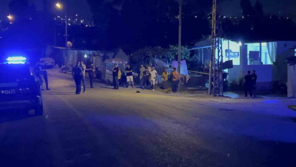 iskenderunda sokak ortasinda silahli pusu 2 WMa9ceHI