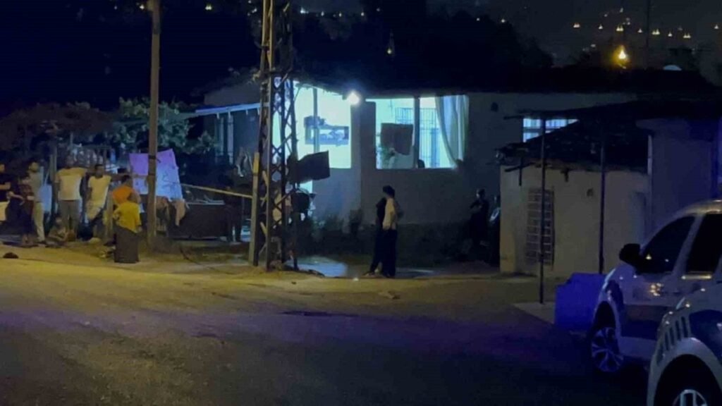 iskenderunda sokak ortasinda silahli pusu 2NwWOVYk
