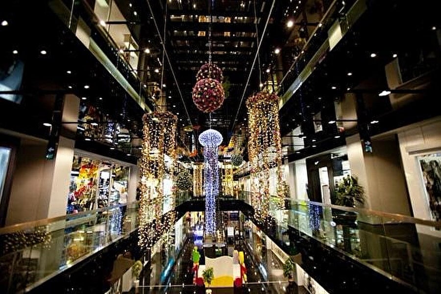 istanbul luks avmsi kapisina kilit vurdu 25 bin metrekarelik alana kurulmustu 3 P6sBS1w5