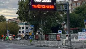 istanbulda bazi yollar trafige kapatildi Tah57ElP