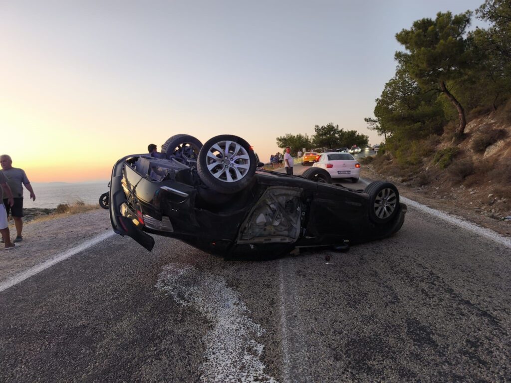 izmirde alkollu surucu dehset sacti 4 yarali mEfDCtDB