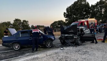 kafa kafaya carpistilar 1 olu 3 agir yarali UifGryA7