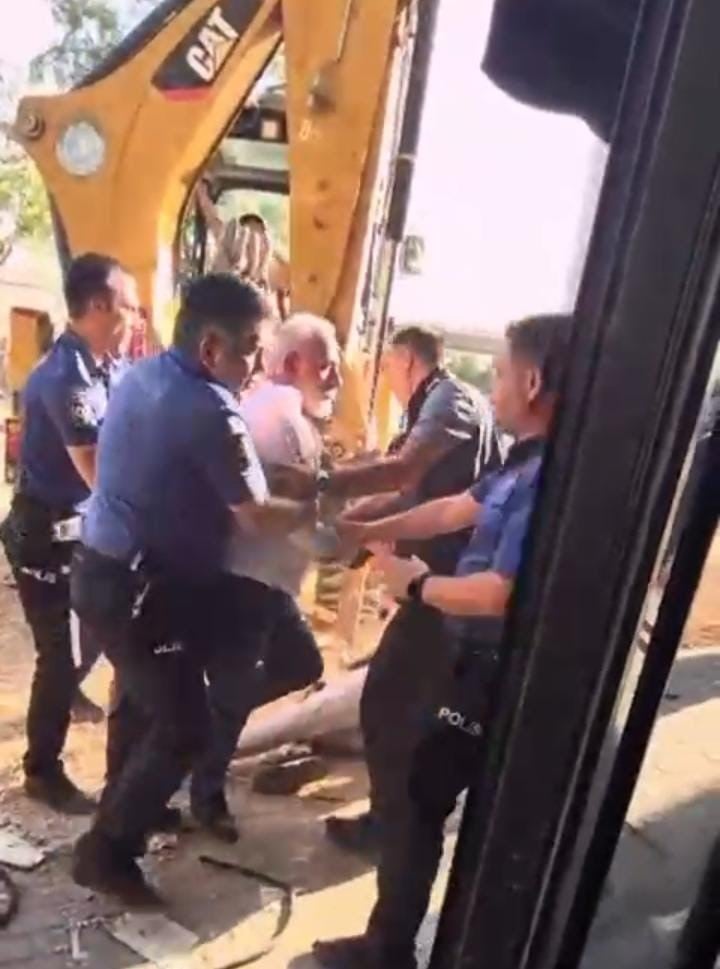 kafeterya yikiminda ortalik karisti polis yaralandi 0 ge6dAtiO