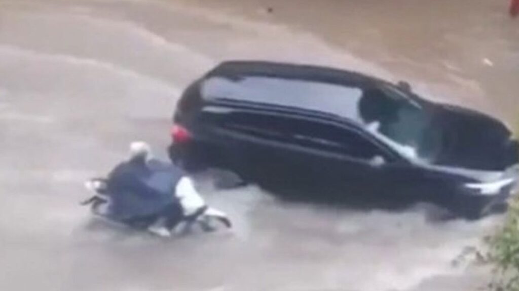 kajiki tayfunu vietnami vurdu 4 olu 22PnbRD6