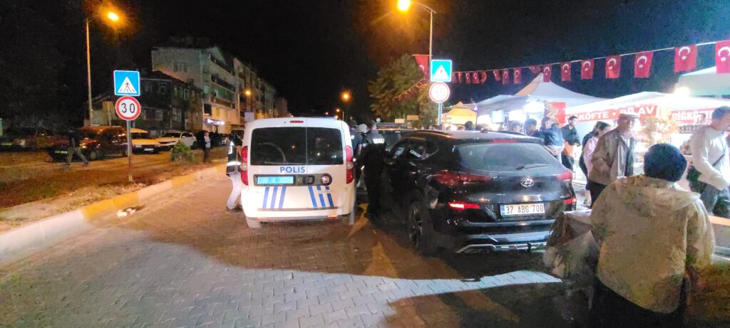kastamonuda festivalde saticilar arasinda bicakli kavga 1 agir yarali UJqRnY2v