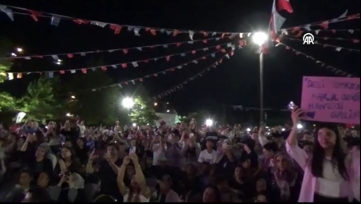 kirac kizildag yaylasini sarkilariyla salladi 6 jB8S58Ld