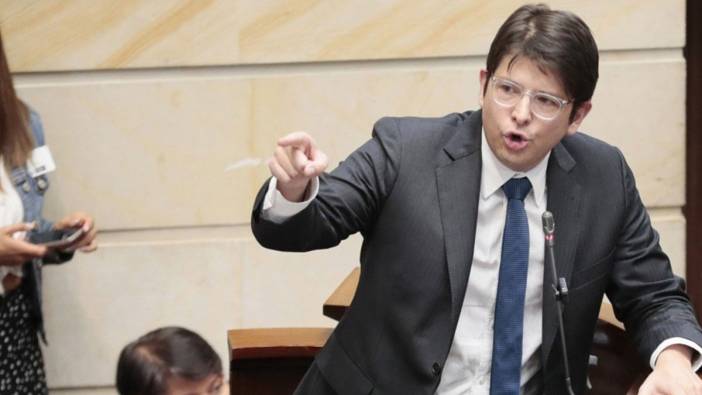 kolombiyayi sarsan suikast bir gunluk ulusal yas ilan edildi 0 A1TKAqPg