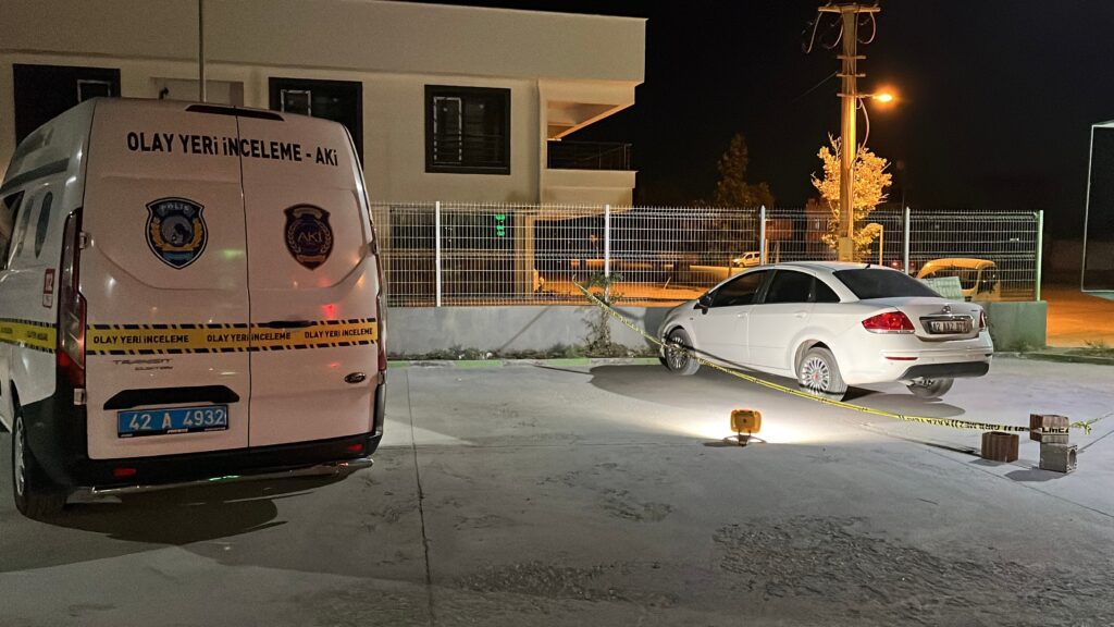 konyada kavga kanli bitti 1 yarali B3klWvFP